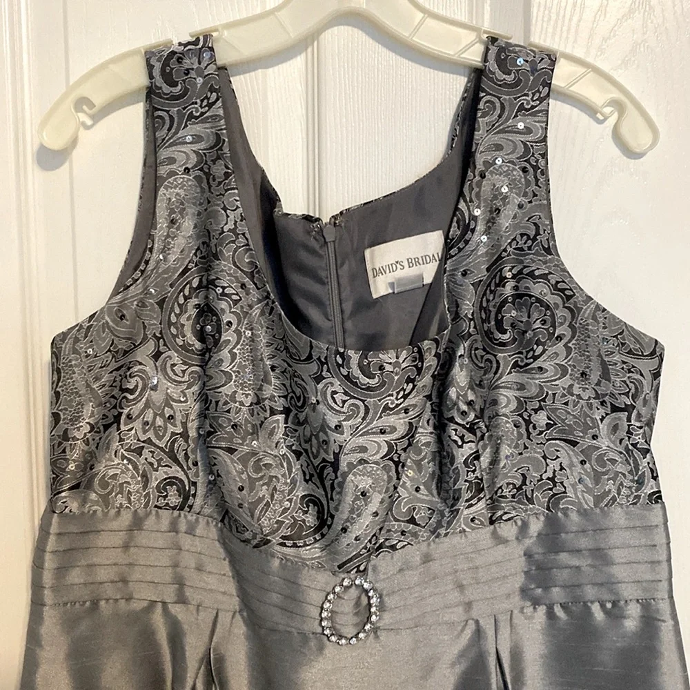 EUC David’s Bridal Mothers Dress - Picture 4 of 9
